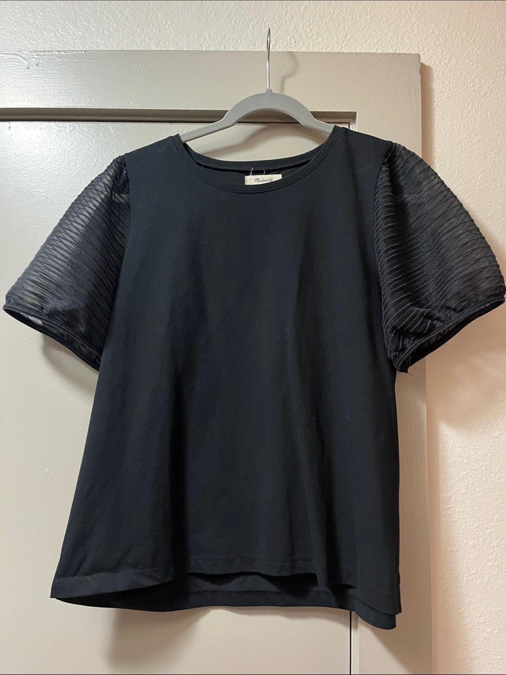 Madewell Black Short-Sleeve Tee with Textured Puff Sleeves